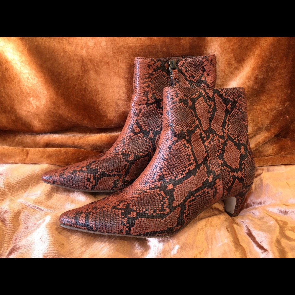 Splendid - Nettie Kitten Heel Boot